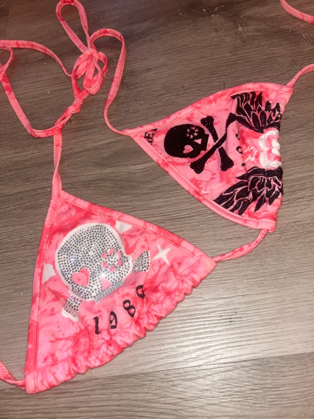 PUNK Rhinestone Skull Pattern Tie Dye Tie Backless Crop Halter Top
